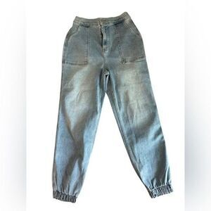 Hollister Ultra High-Rise light Wash Denim Joggers sz sm ultra-comfy NWT